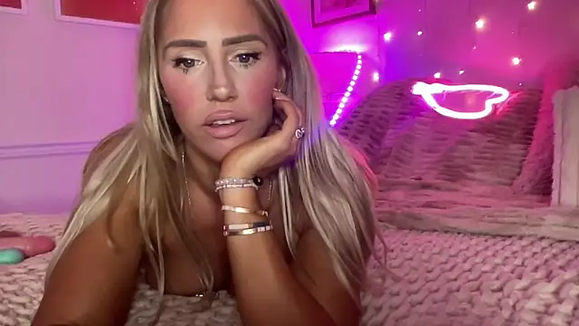 Fitnessbabe69 online show from February 2026 08:24:02 AM