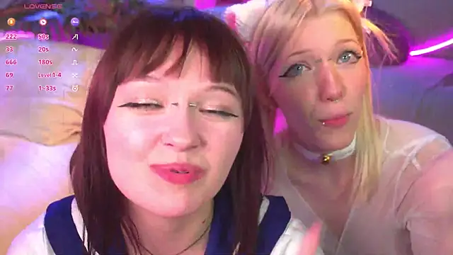 Snapshot of Wildneck chatting on March 2025 11:27:02 PM Wildneck online show from March 2025 11:27:02 PM